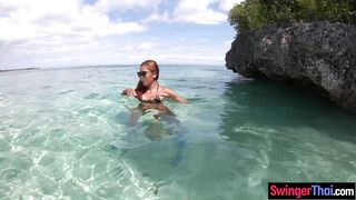 Couple sex in public with his big ass Thai girlfriend on a deserted island