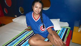 Big ass Thai MILF massage with a happy end for her customer