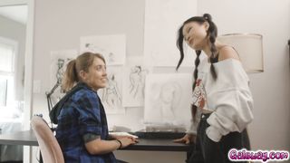 Lulu Chu caught Electra Rayne masturbating and helps her out