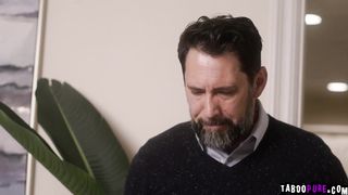 Summer Col let the butler Tommy Pistol have sex with her for him to leave