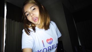 Cute amateur Thai ladyboy teen Elle knows exactly how to satisfy a farang