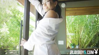 Perfect ass Filipina MILF Jada Kai solo striptease for Playboy
