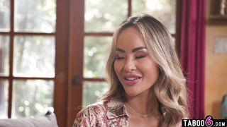 Meeting my new hot Asian MILF stepmom for the first time