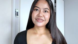 Petite Thai teen GoGo girl paid to fuck for a short time session
